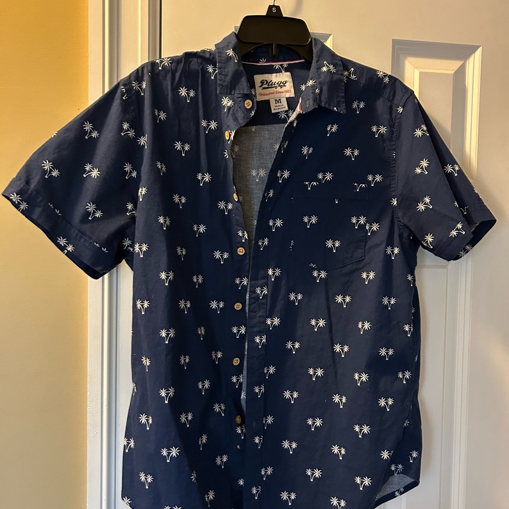 Like new mens palm tree summer shirt Medium